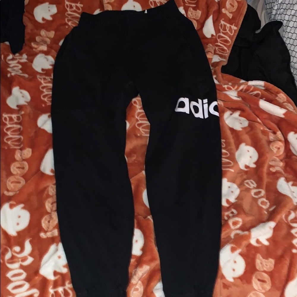 ADIDAS sweats